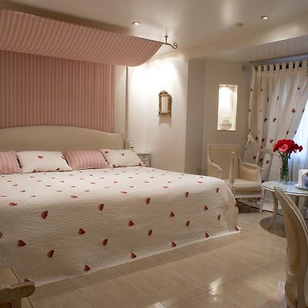 A Casa Canut Hotel Gastronomic Les Escaldes Ngoại thất bức ảnh A bedroom