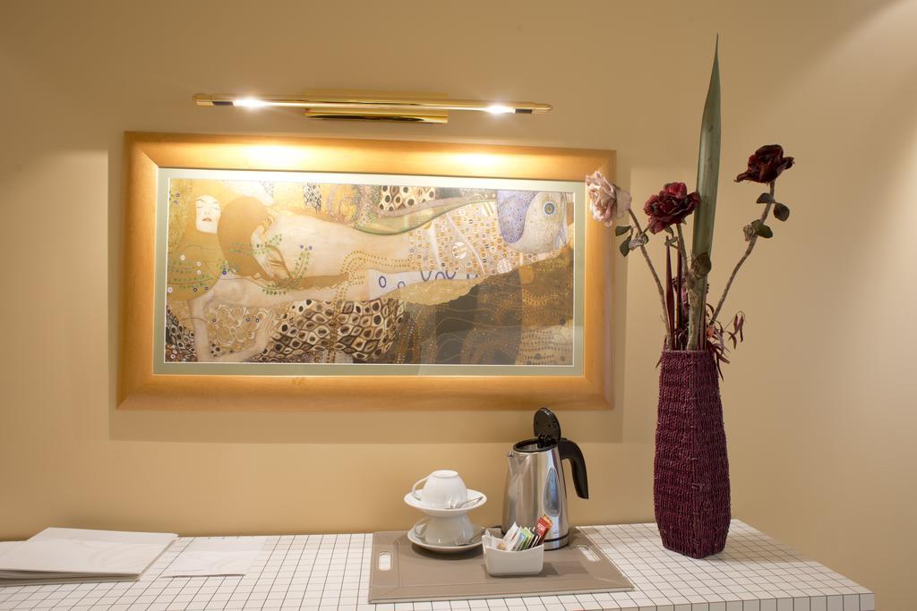 A Casa Canut Hotel Gastronomic Les Escaldes Ngoại thất bức ảnh A picture light