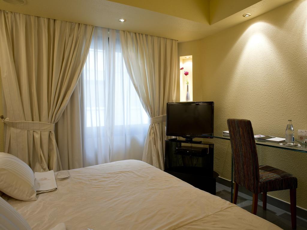 A Casa Canut Hotel Gastronomic Les Escaldes Ngoại thất bức ảnh A room at the hotel